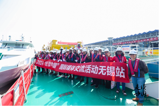 32国记者参观䄂珍版“造岛神器”施工希望引进中国先进技术帮助非洲(图1)